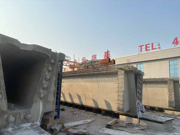 水泥预制空心板